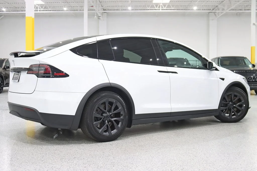 2022 Tesla Model X Base