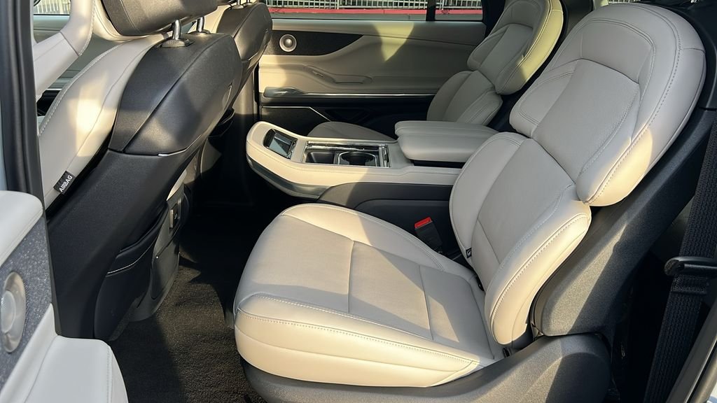 2026 Lincoln Navigator Reserve L - Photo 9