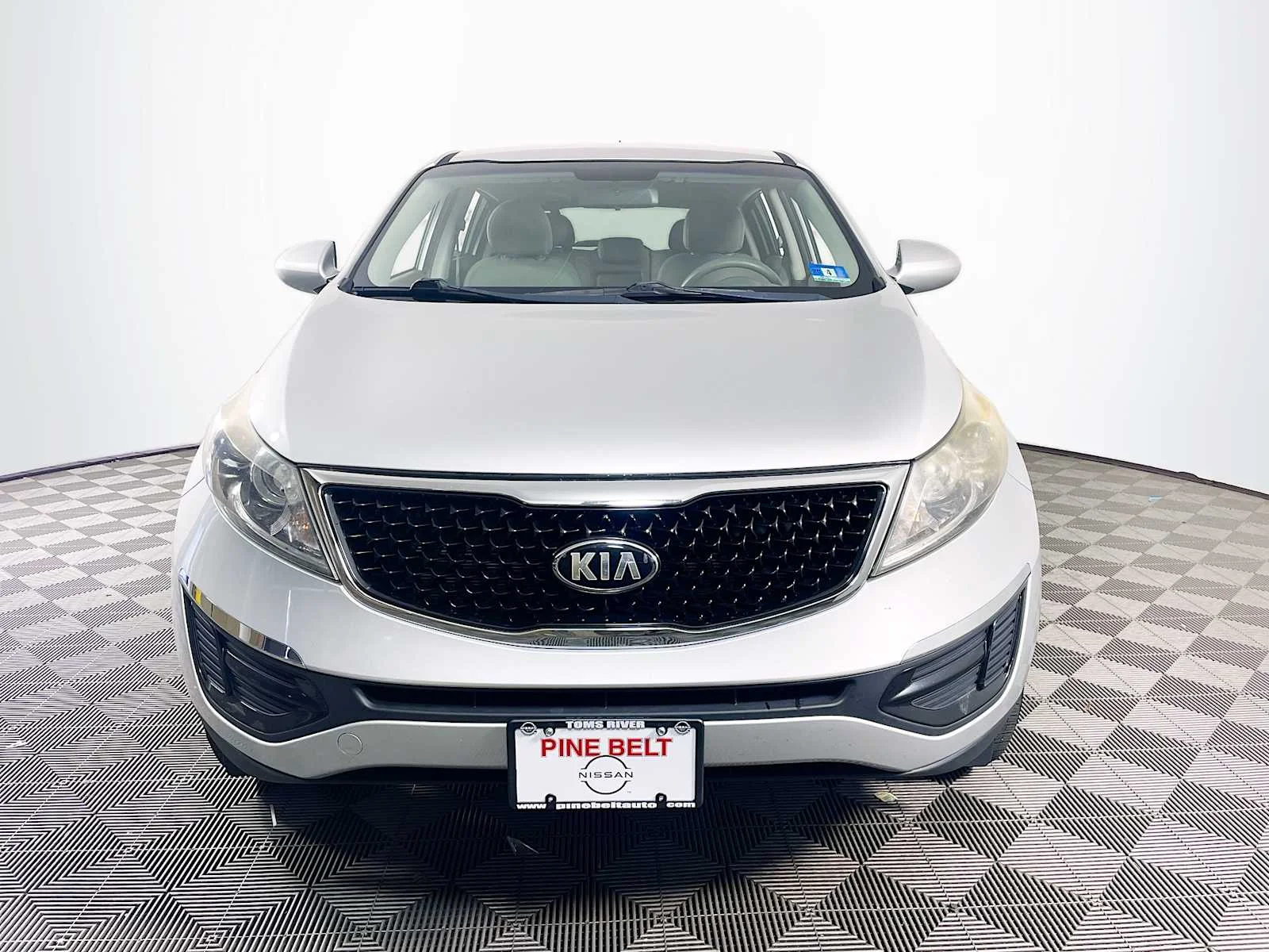 Used 2016 Bright Silver Kia LX image 2