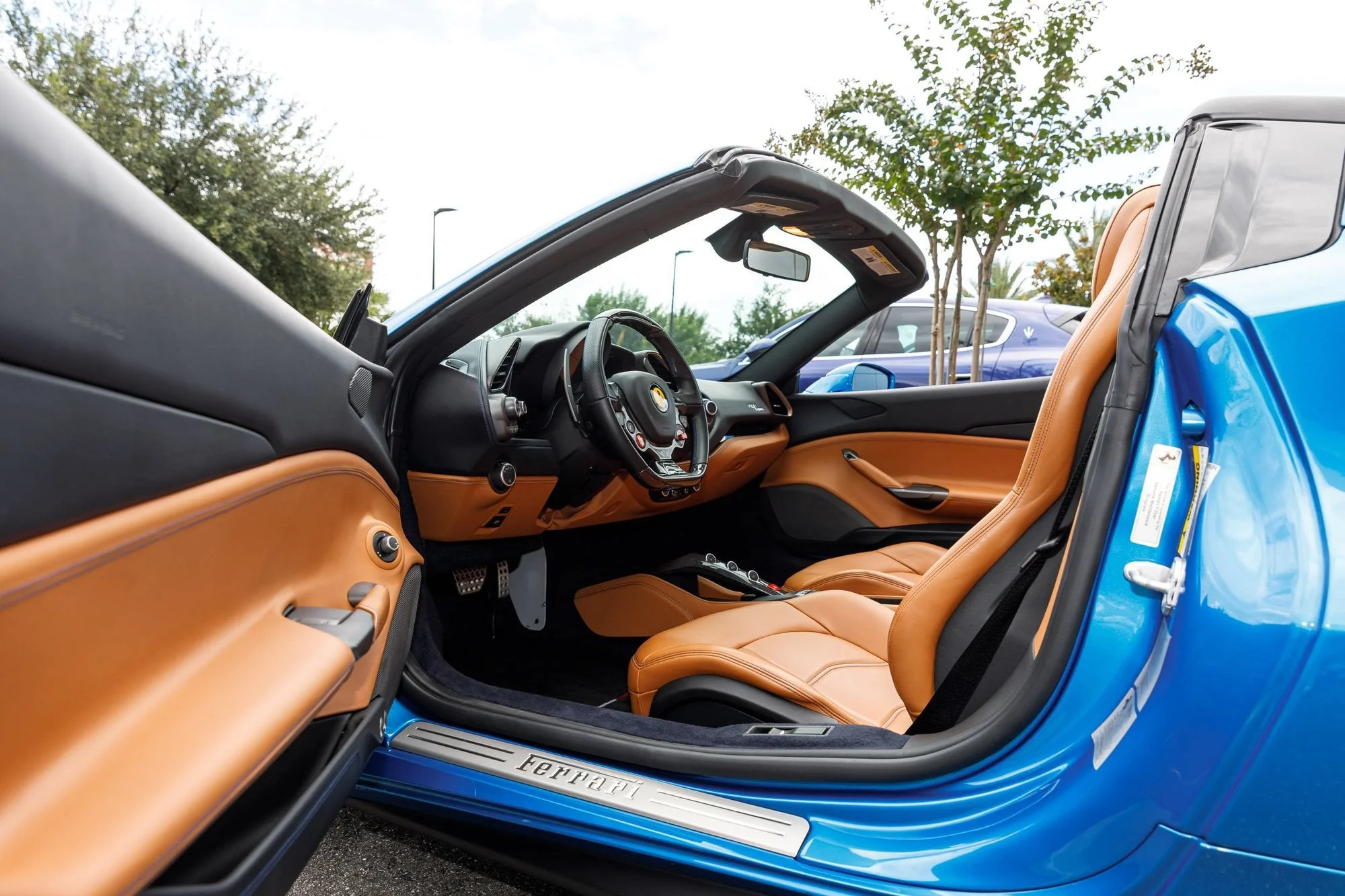 Used 2019 Blu Corsa Ferrari  image 29