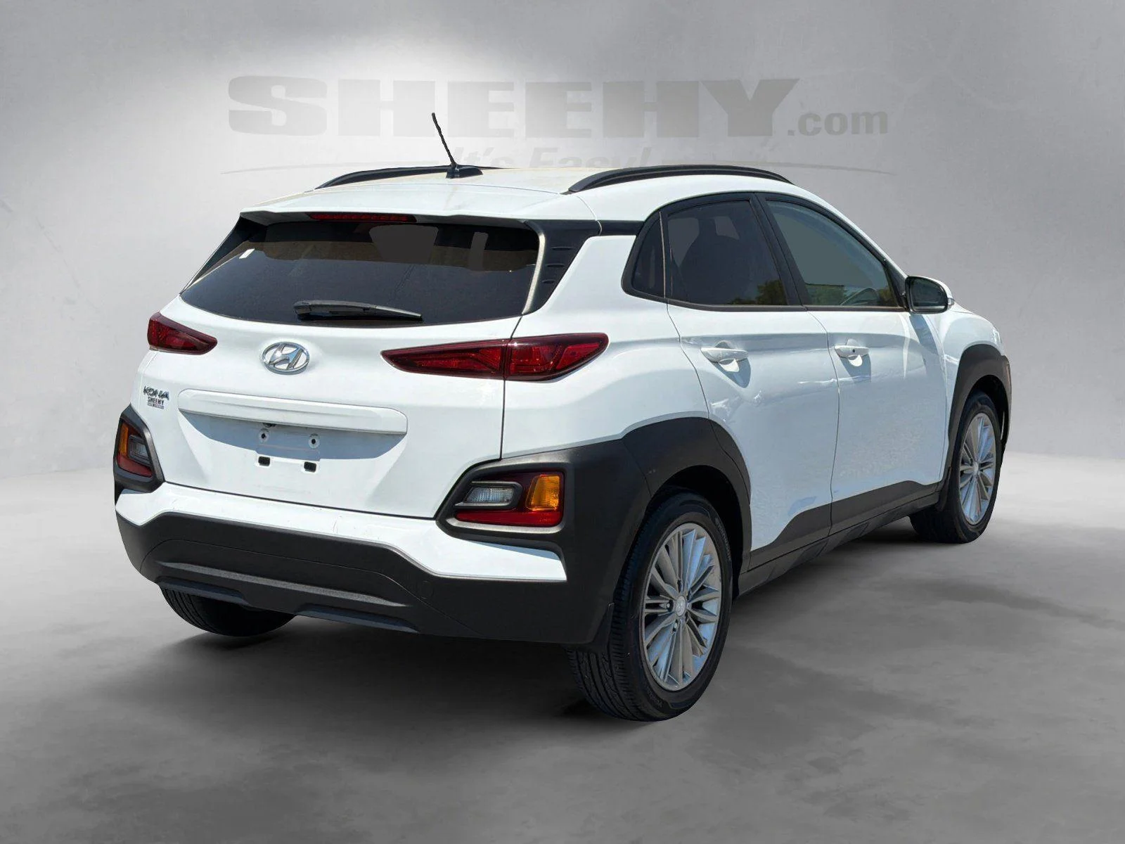 Used 2018 Chalk White Hyundai SEL image 12