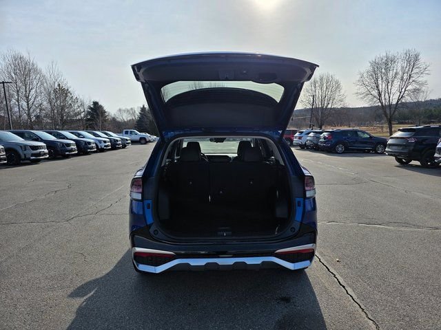 Used 2023 Blue Kia SX-Prestige image 10