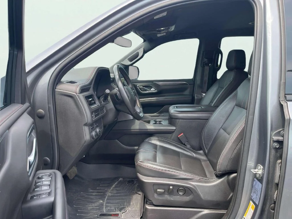 Used 2021 Satin Steel Metallic Chevrolet RST image 27