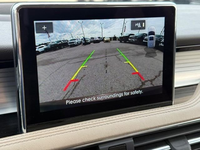 Used 2022 Brown Lincoln Standard image 17