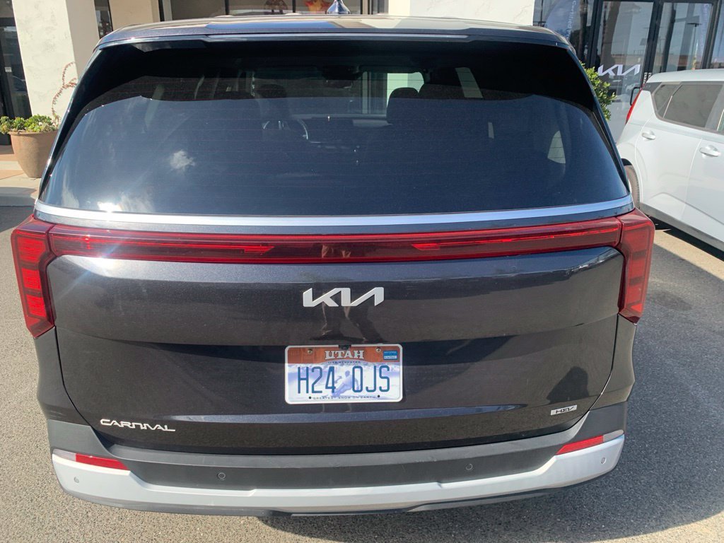 Used 2026 Gray Kia LXS image 7