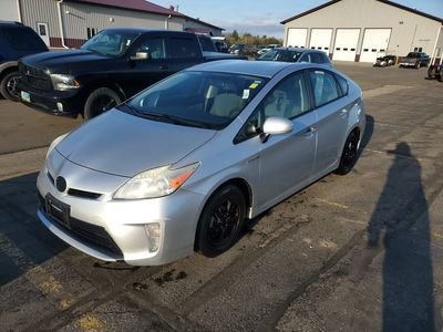2013 Toyota Prius Two's photo