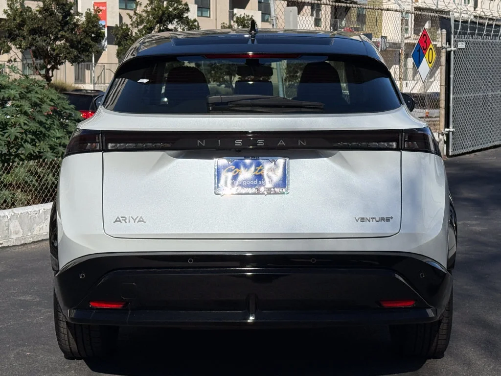 Used 2023  Nissan VENTURE+ image 8