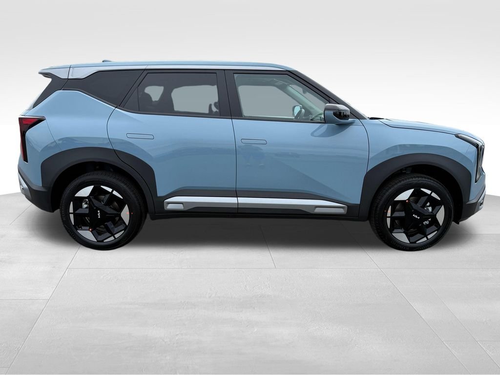 New 2027 Frost Blue Kia S image 8