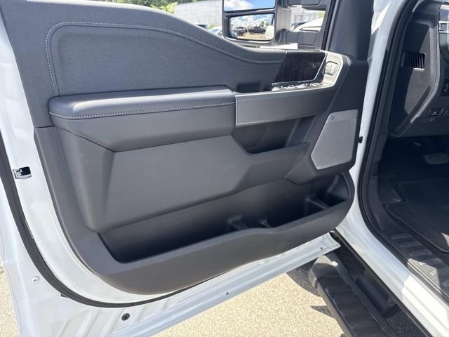Used 2025 Oxford White Ford Lariat image 17