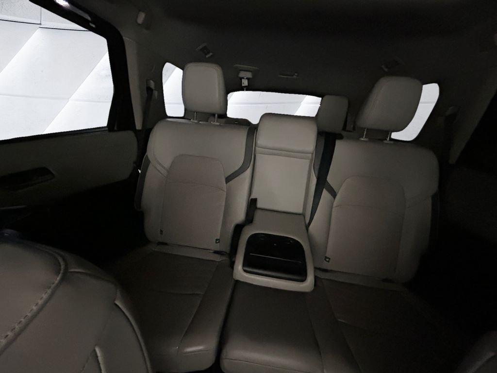 Used 2022 Blue Nissan Platinum image 18