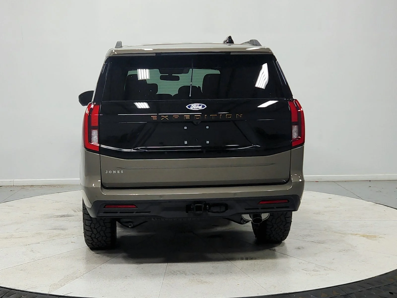 New 2027 Gray Ford Tremor image 7