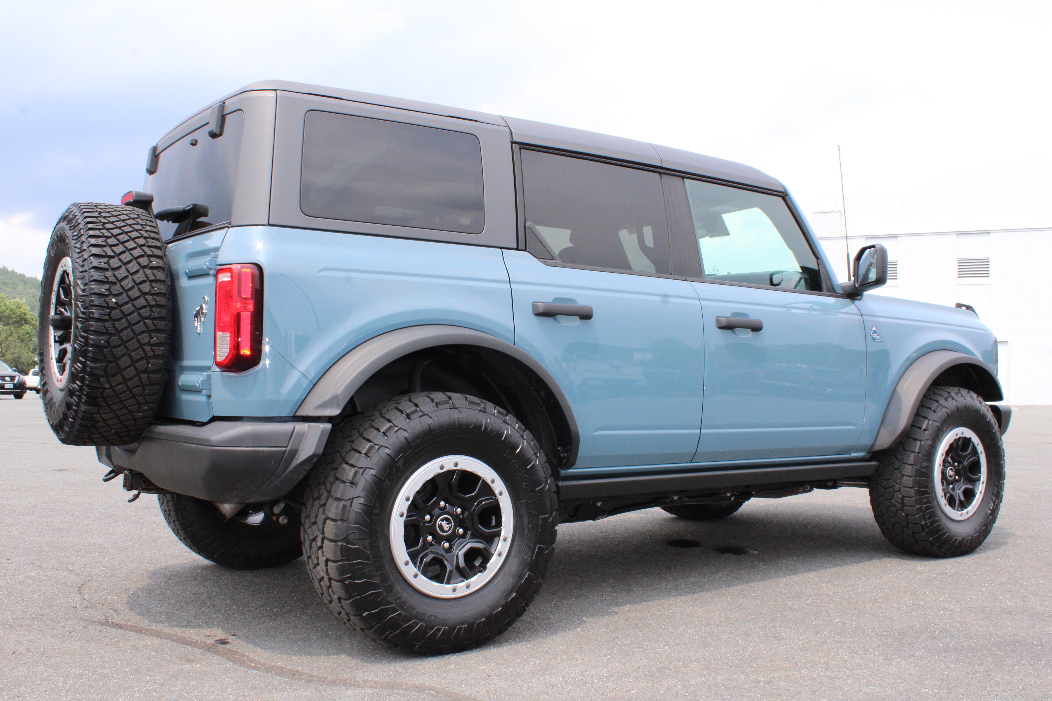 Used 2023 Blue Ford  image 7