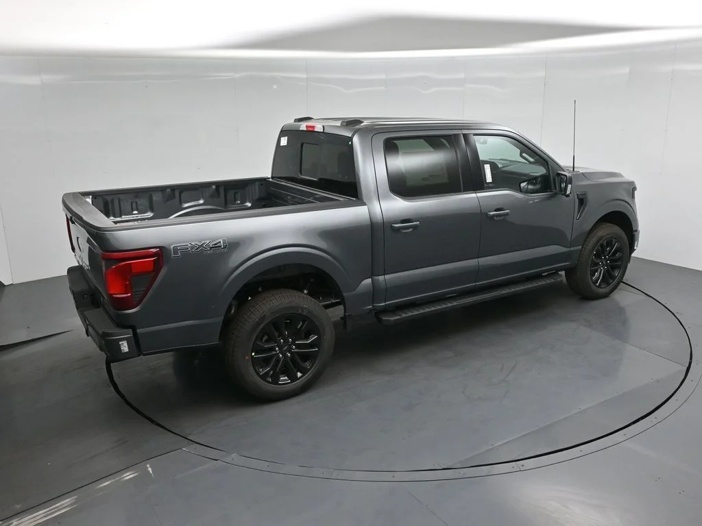 New 2026 Carbonized Gray Metallic Ford XLT image 38