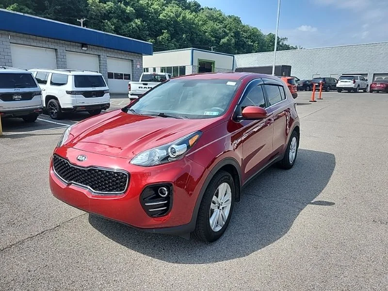 Used 2018 Red Kia LX image 3