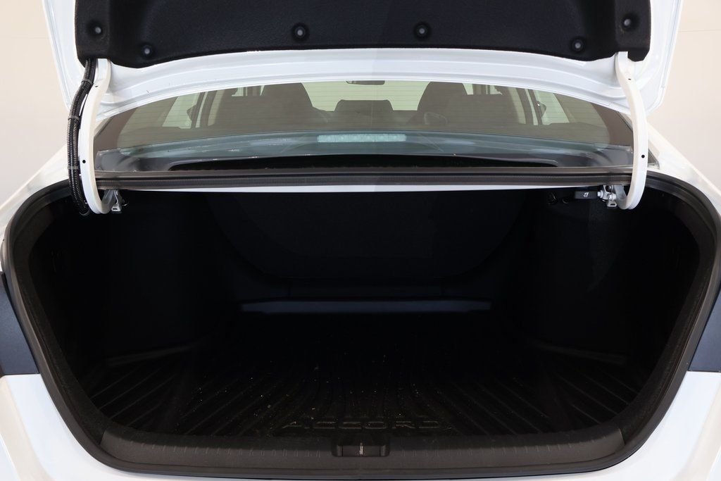 2025 Honda Accord LX - Photo 14