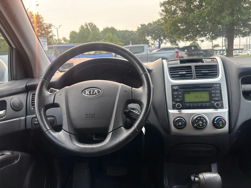 Used 2010 Silver Kia EX image 14