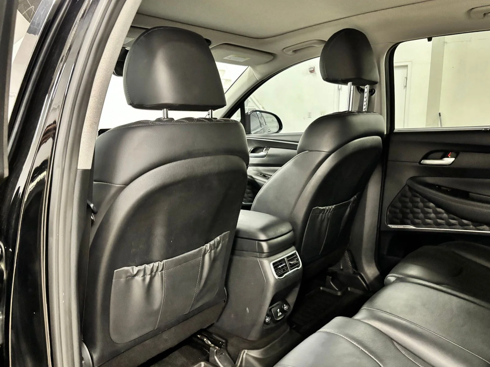Used 2021 Black Hyundai Limited image 19