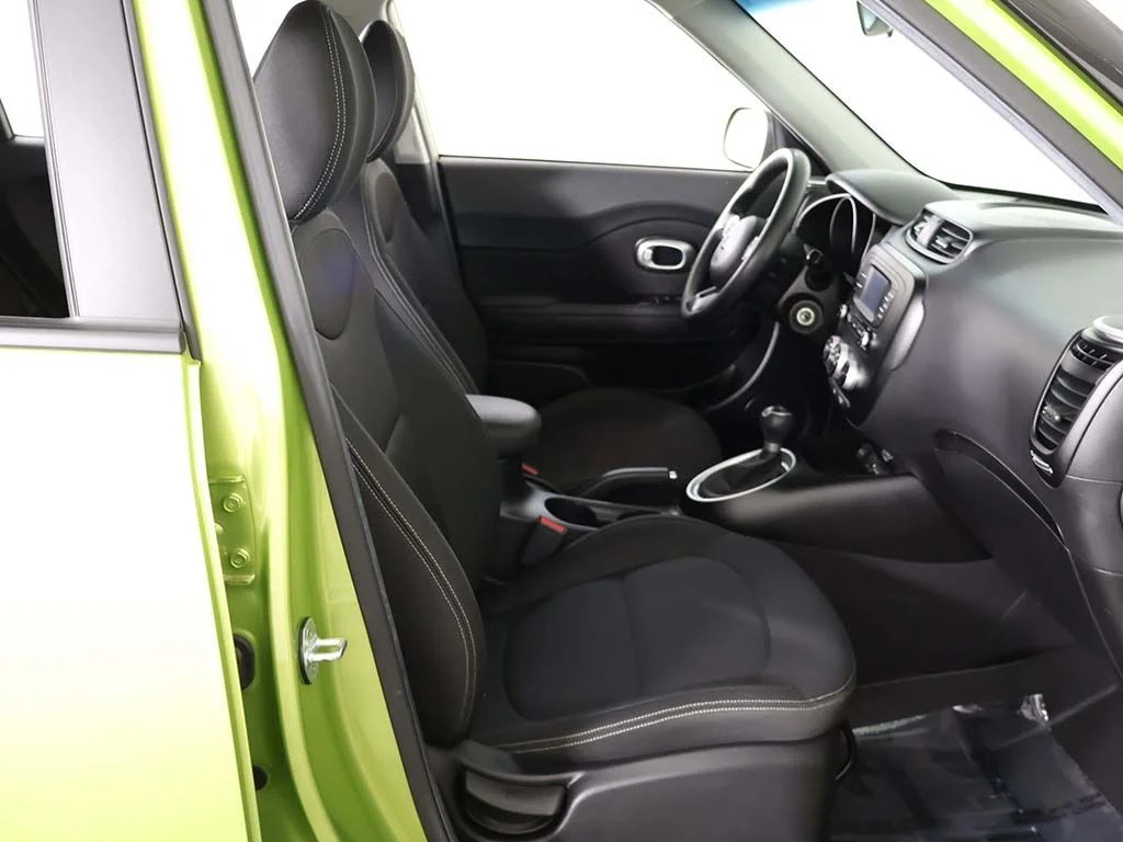 Used 2015 Green Kia Base image 28