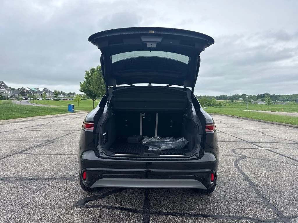2026 Jaguar F-Pace R-Dynamic S - Photo 9