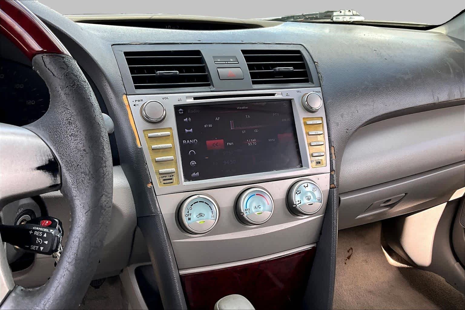 Used 2008 Magnetic Gray Metallic Toyota LE image 6