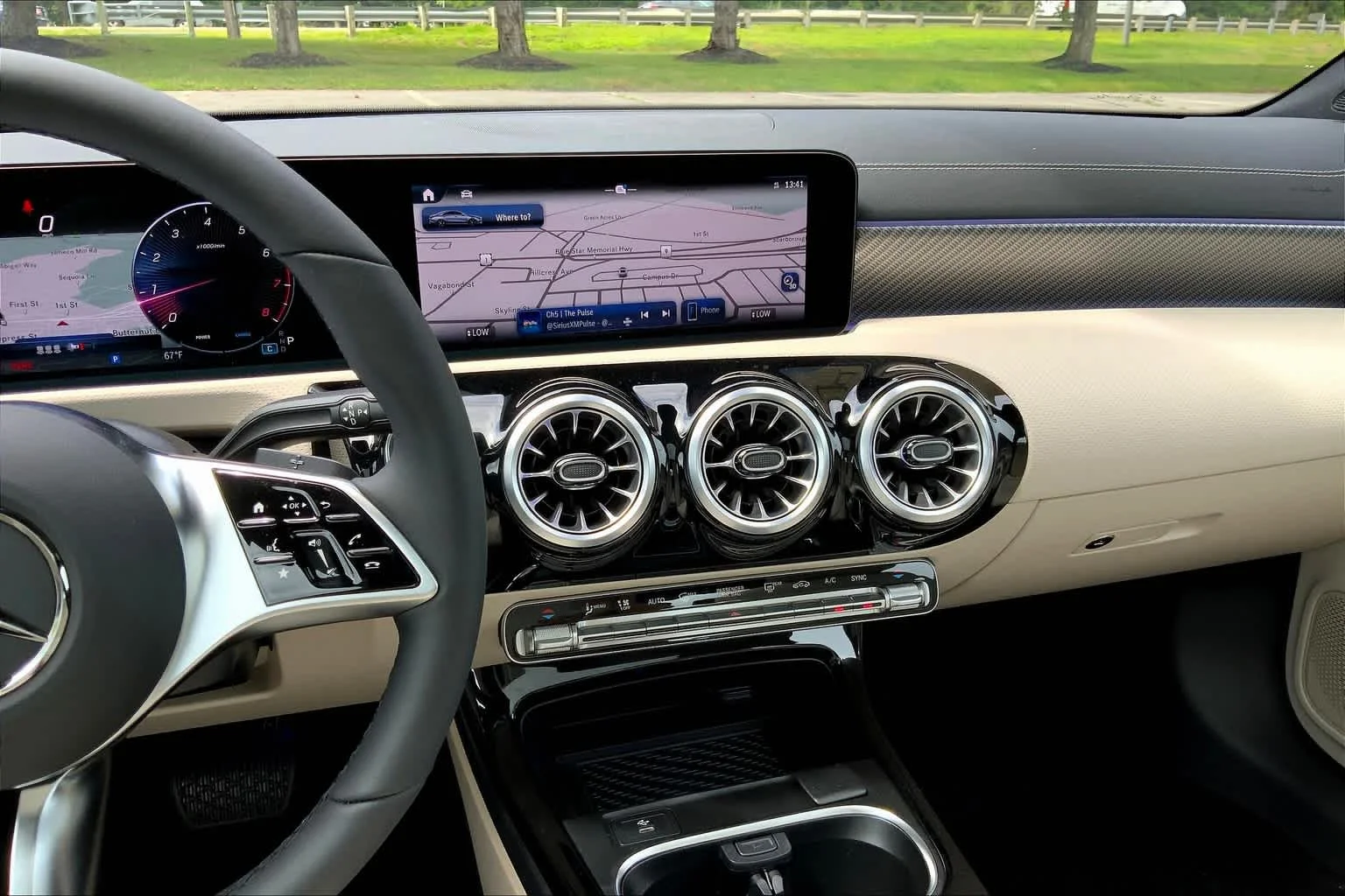 Certified Used 2025 Polar White Mercedes-Benz CLA 250 image 6