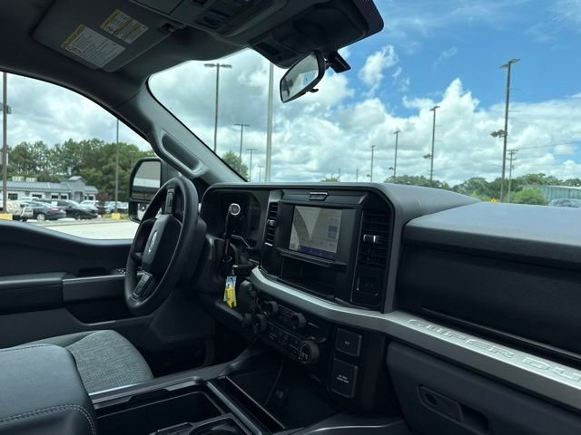 New 2026 Agate Black Metallic Ford XLT image 14