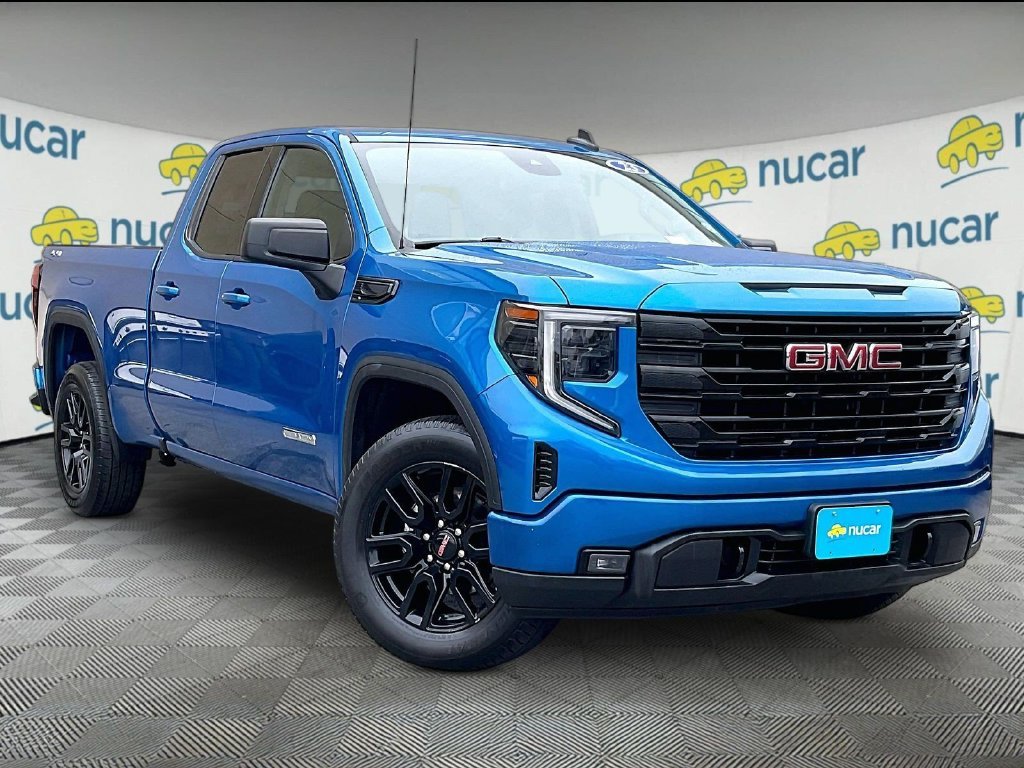 Used 2023 Blue GMC Elevation image 1