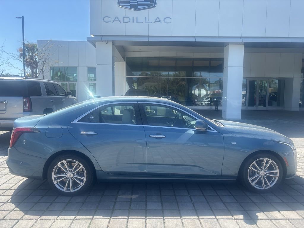 2024 Cadillac CT4