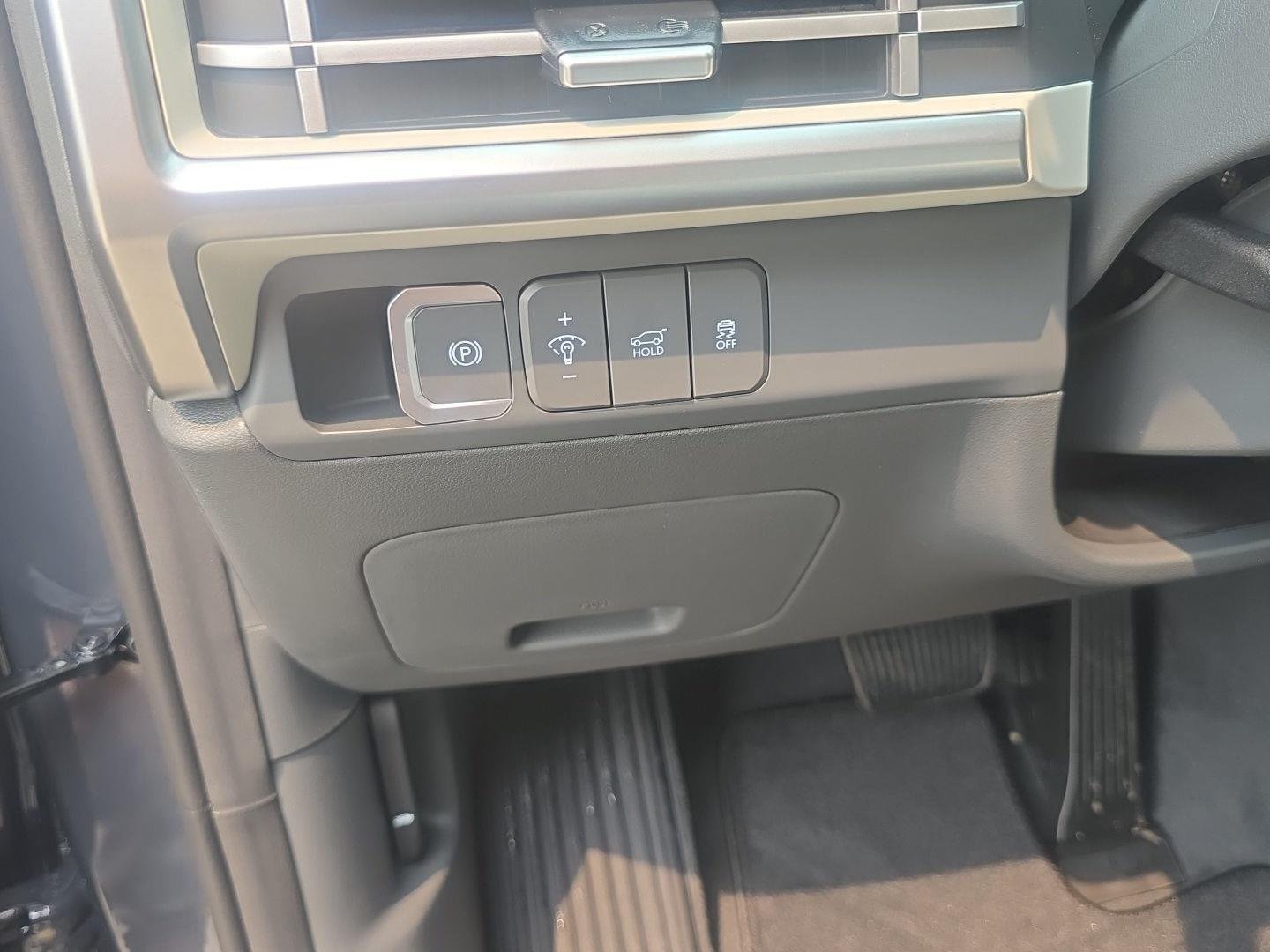 New 2026 Ecotronic Gray Hyundai SEL AWD image 13