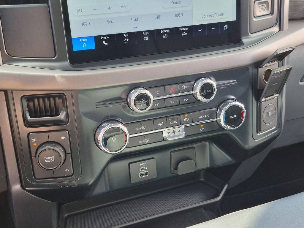 Used 2025 Black Ford XLT image 19