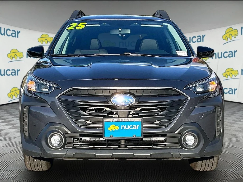 Used 2025 Magnetite Gray Metallic Subaru Premium image 2