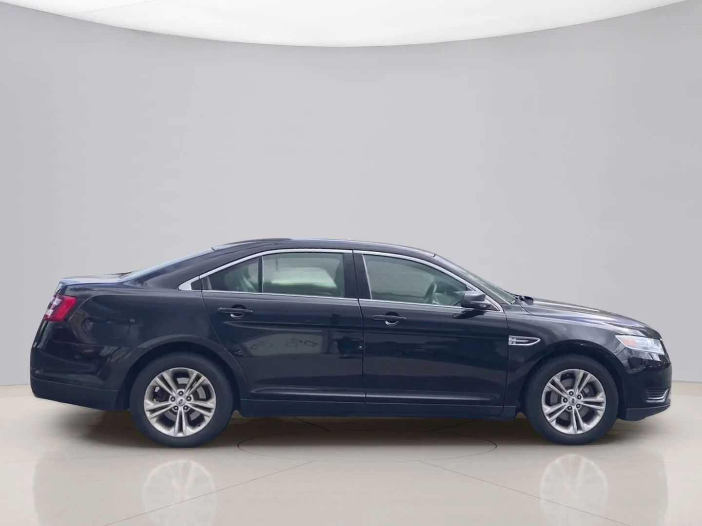 Used 2019 Black Ford SE image 6