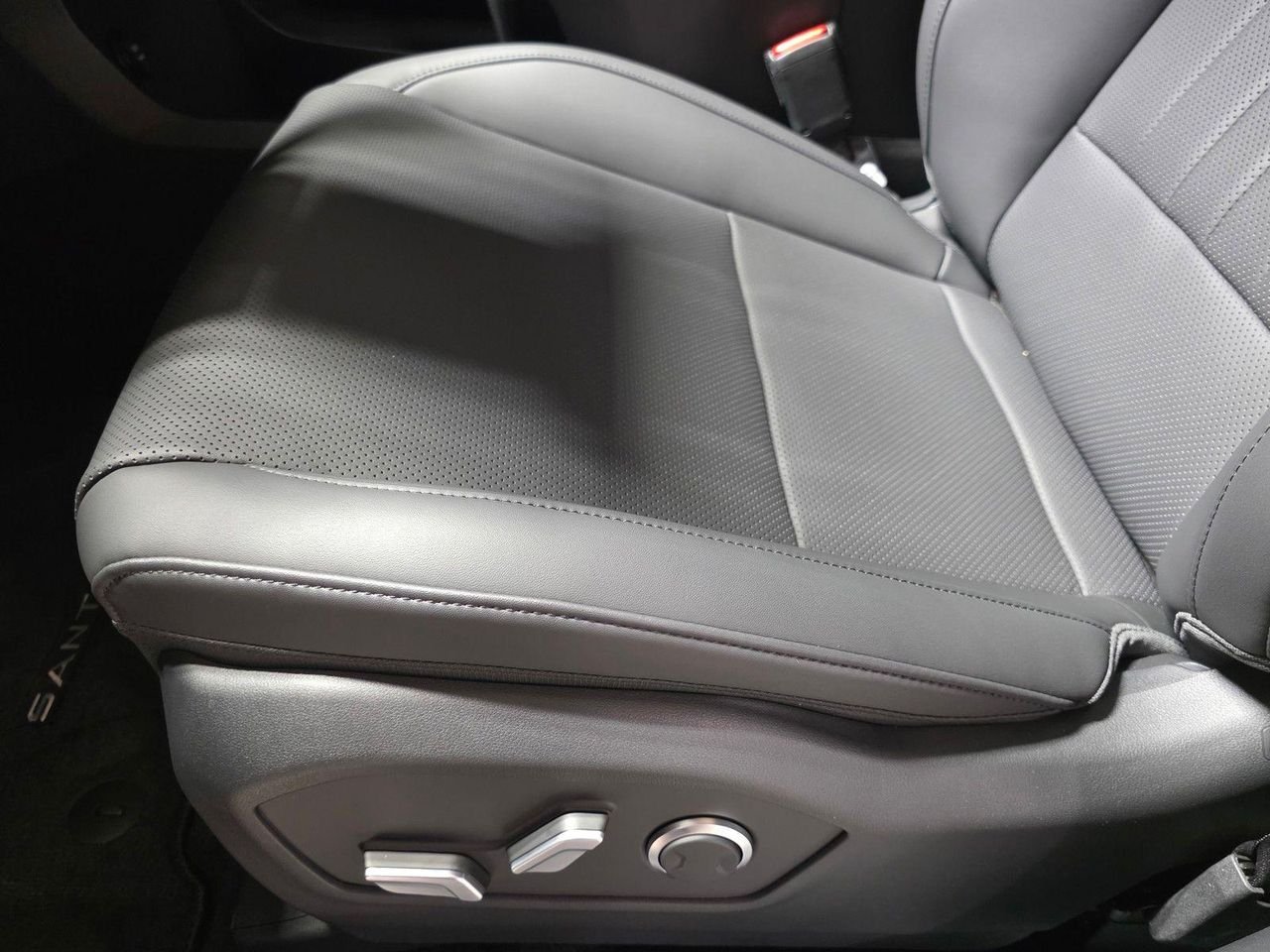 New 2026 Hampton Gray Hyundai SEL FWD image 24