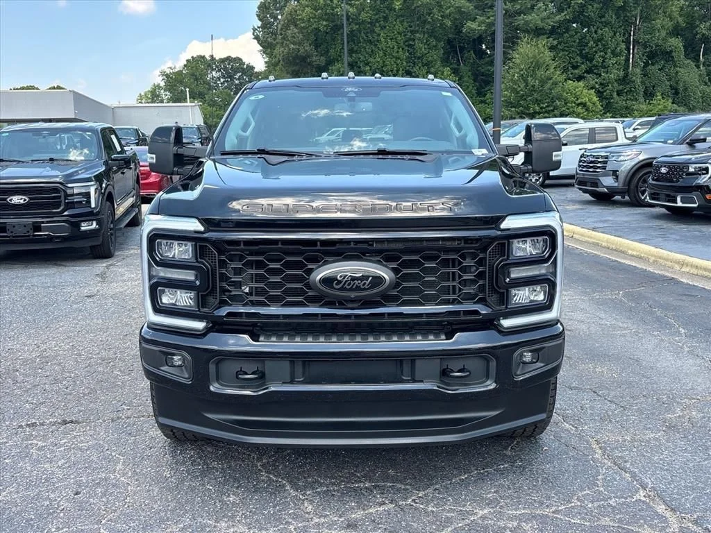 Used 2025 Black Ford Lariat image 2