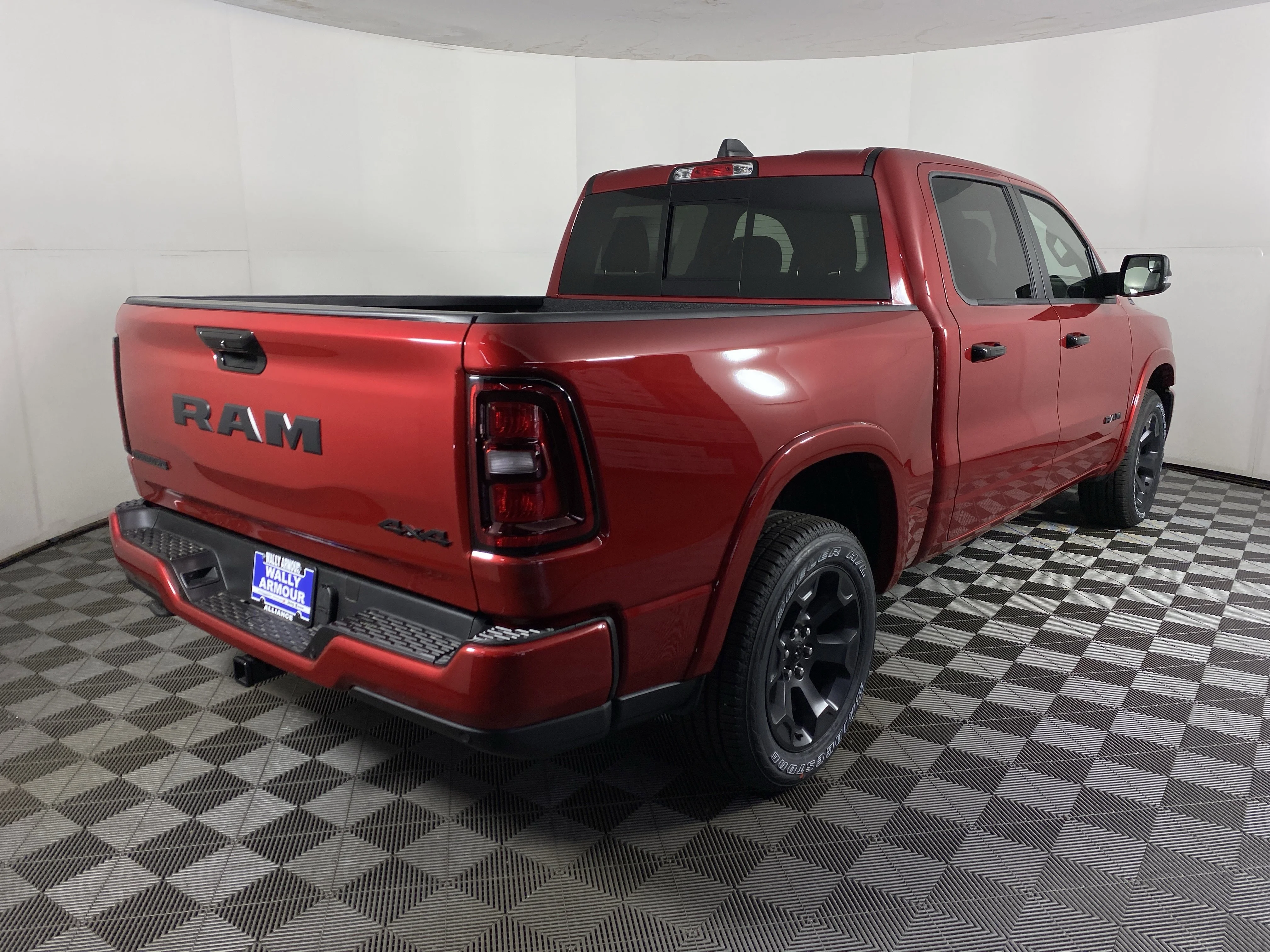 New 2026 Molten Red Pearl-Coat Exterior Paint RAM Big Horn/Lone Star image 7