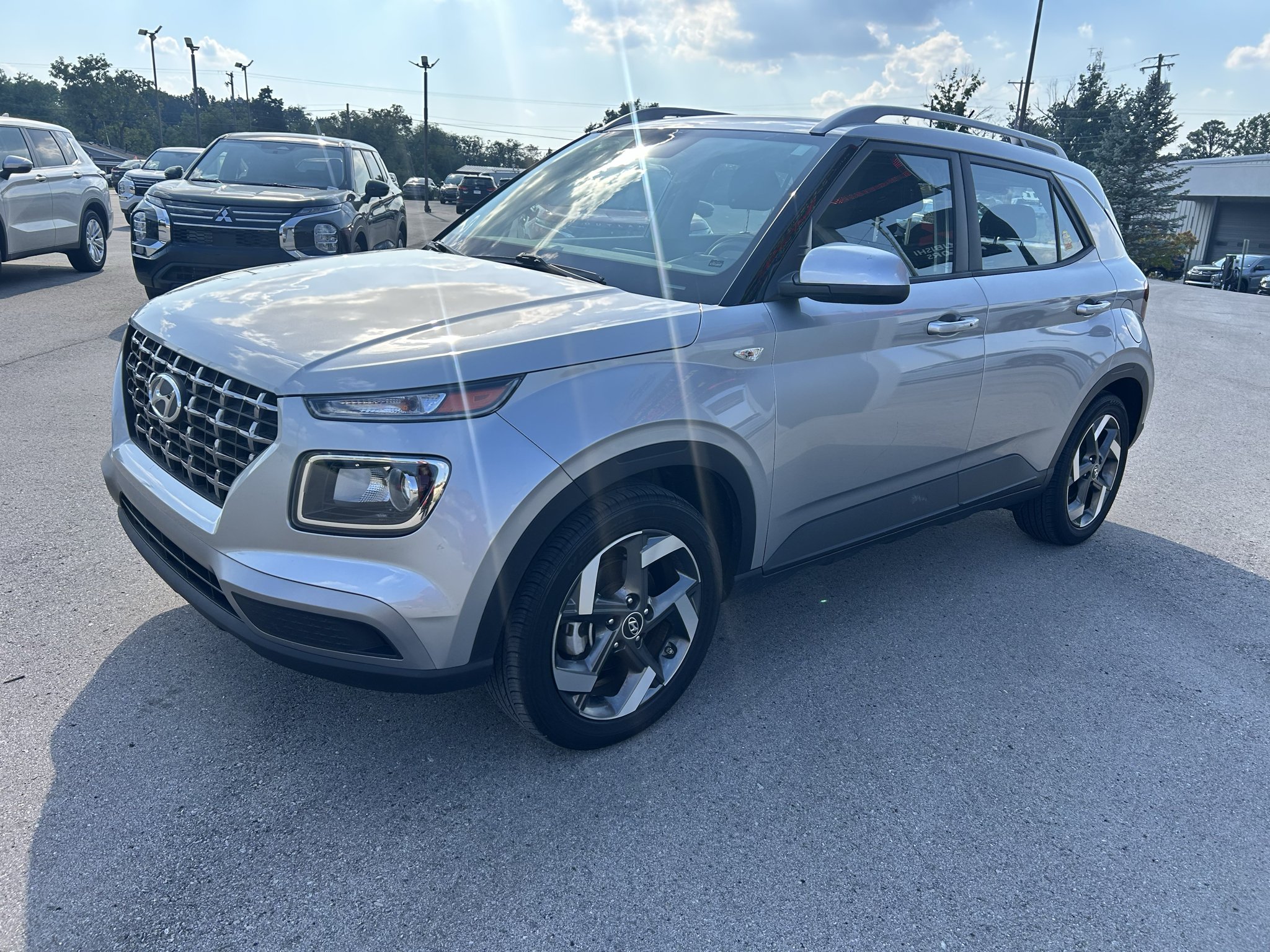 Used 2024 Silver Hyundai  image 2