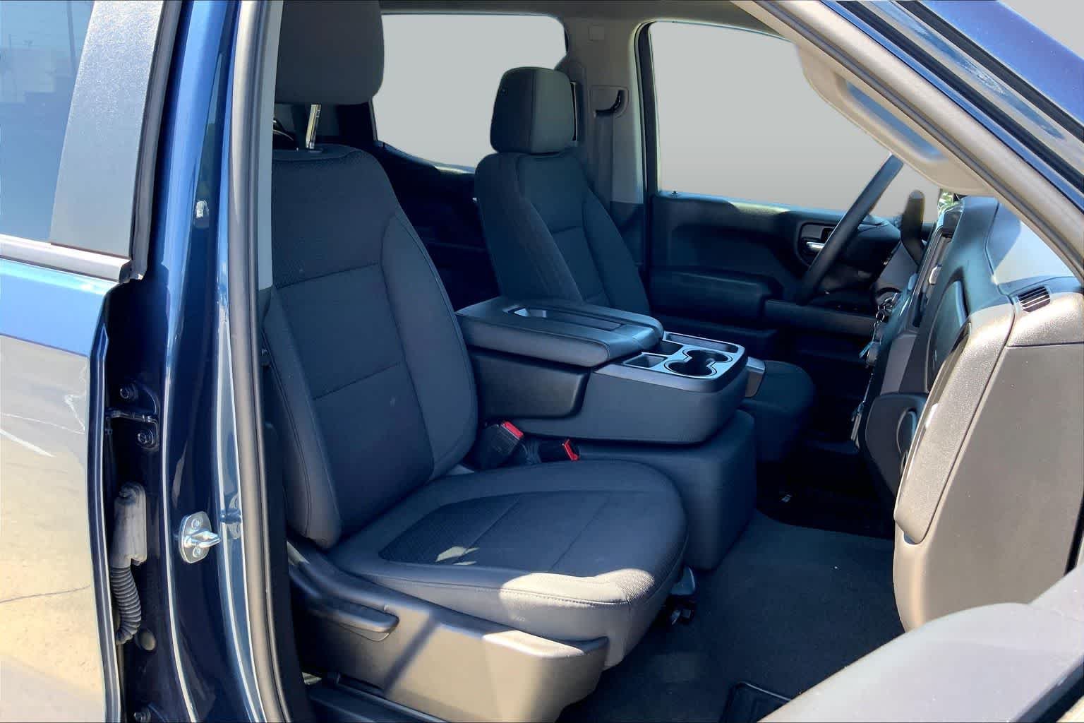 Used 2021 Northsky Blue Metallic Chevrolet Custom image 9