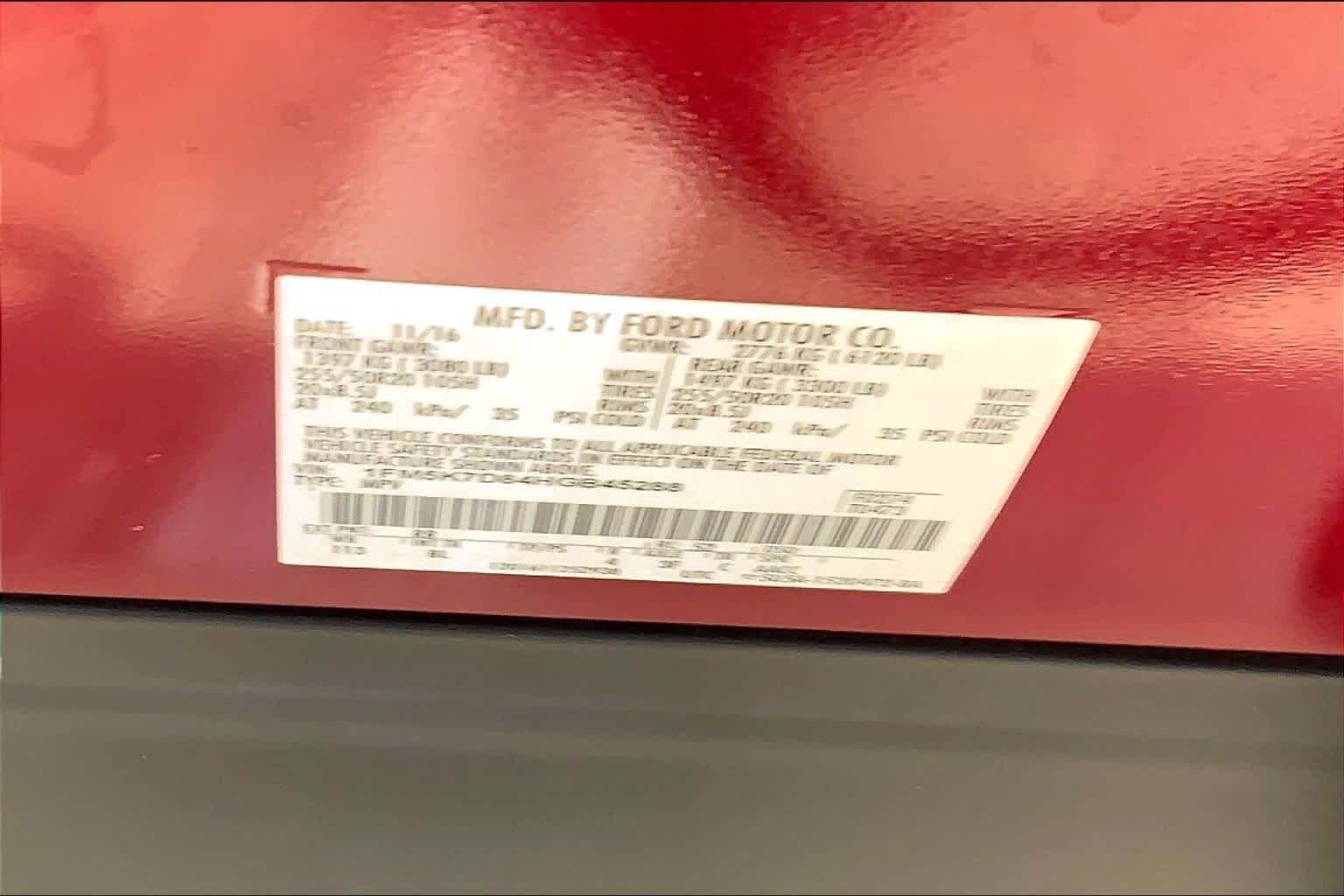 Used 2017 Ruby Red Metallic Tinted Clearcoat Ford XLT image 31