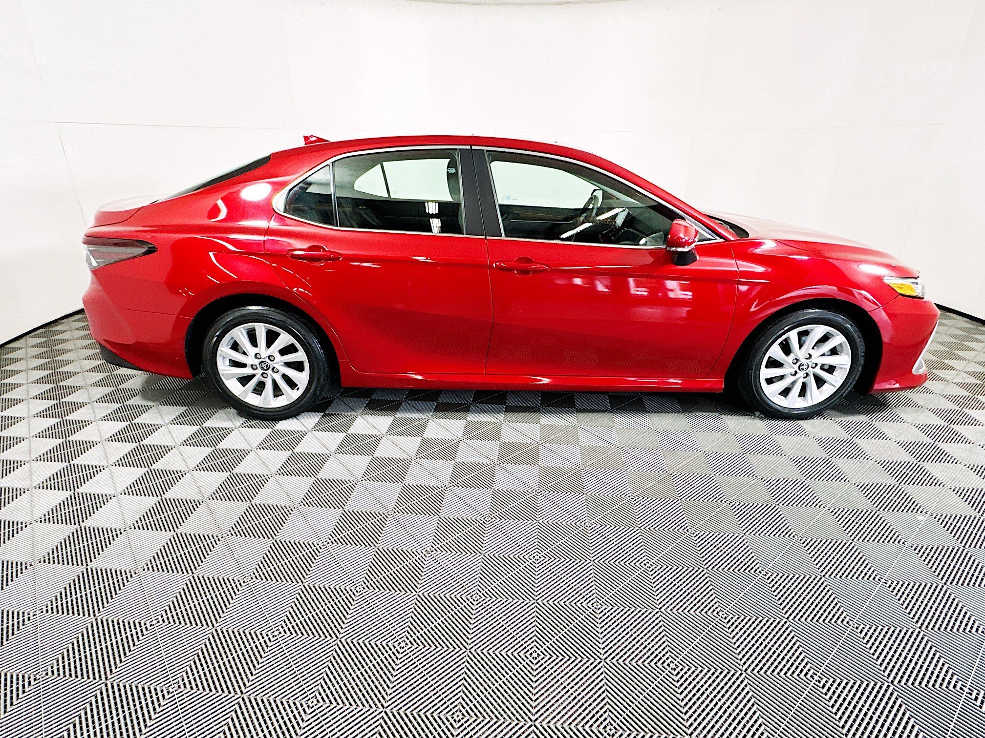 2023 Toyota Camry thumbnail 4