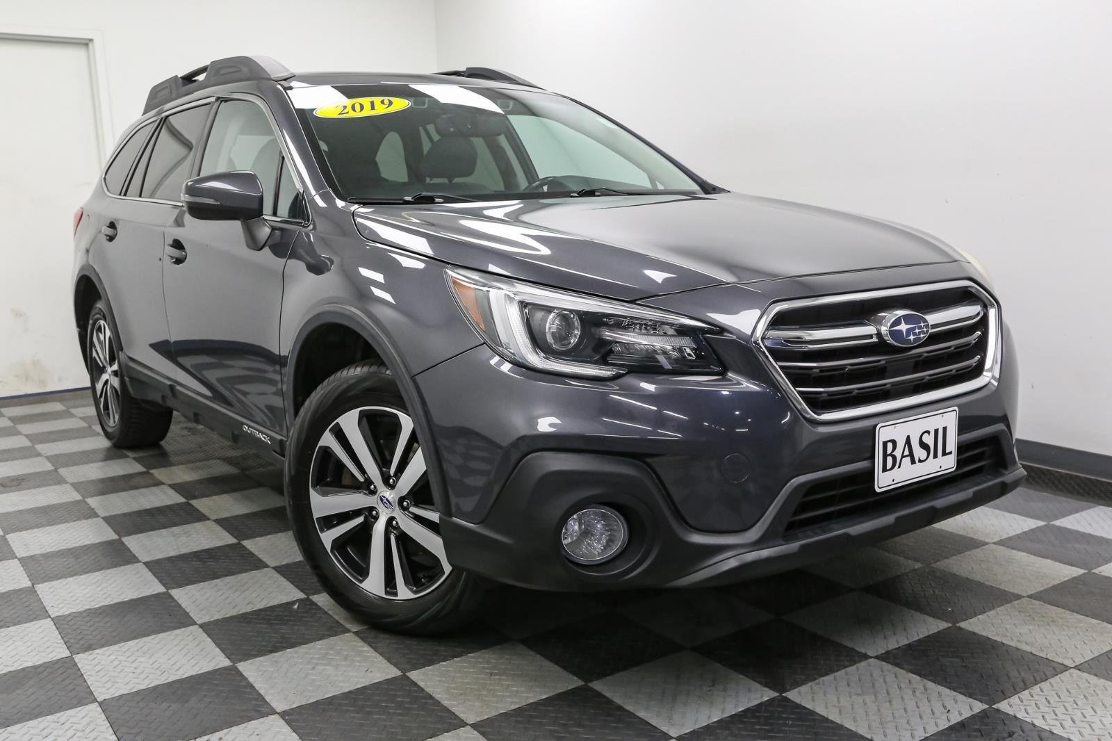 2019 Subaru Outback Limited photo 2