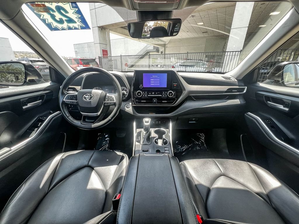 Used 2023 Gray Toyota XLE image 11