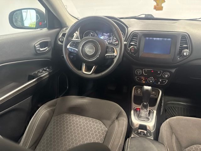Used 2021 Silver Jeep Sport image 17