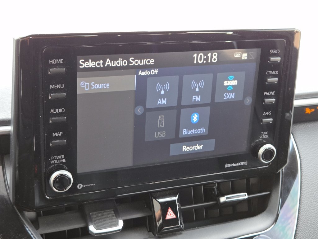 Used 2022  Toyota SE image 24