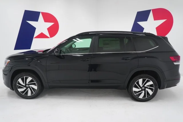 New 2026 Deep Black Pearl Volkswagen 2.0T SE w/Technology image 10