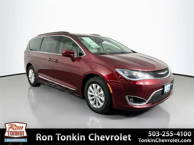 2017 Chrysler Pacifica Touring L