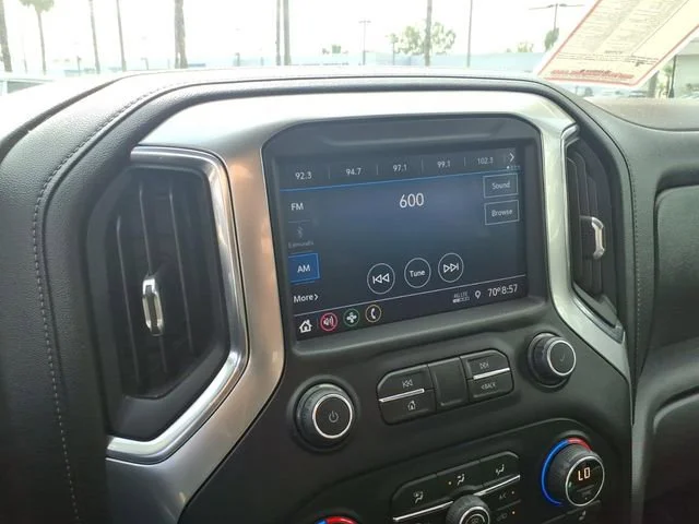 Used 2020 SILVER ICE METALLIC Chevrolet LT image 21