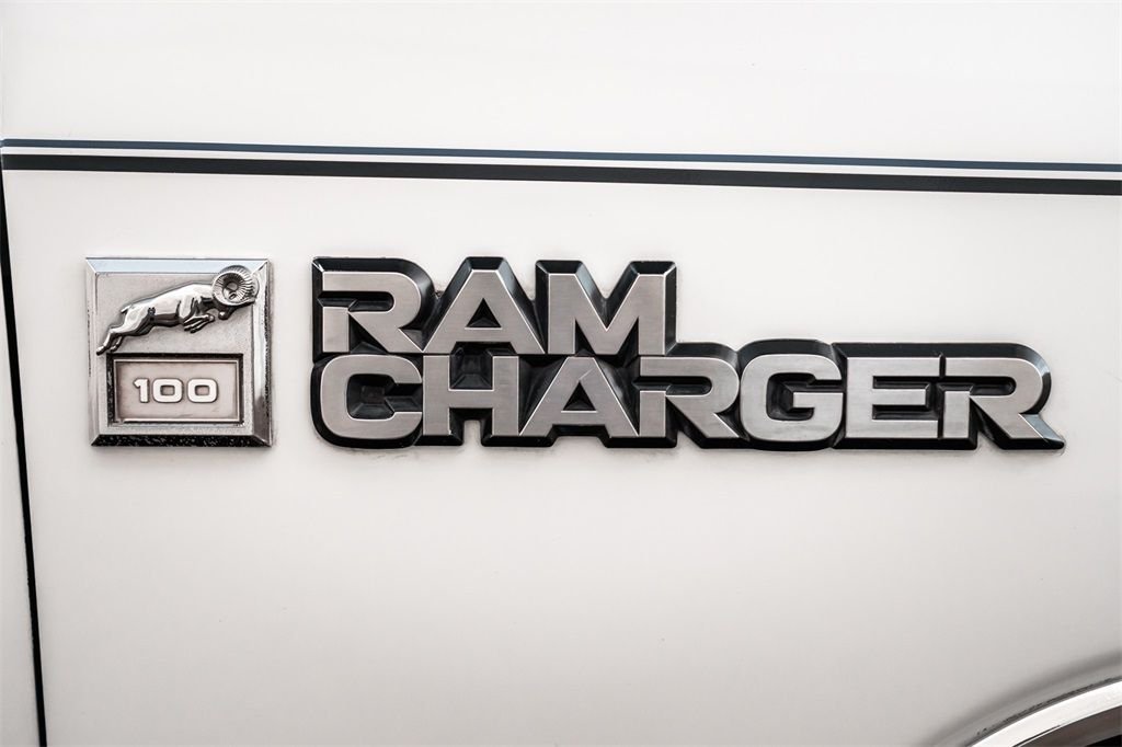 Used 1988  Dodge 100 image 31