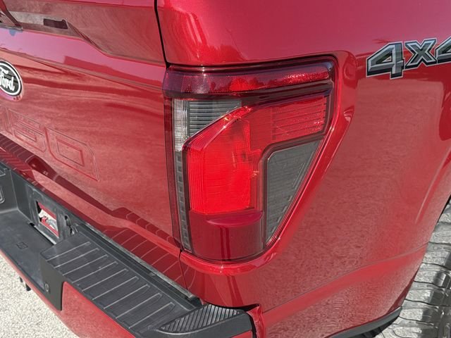 Used 2025 Red Ford XLT image 9