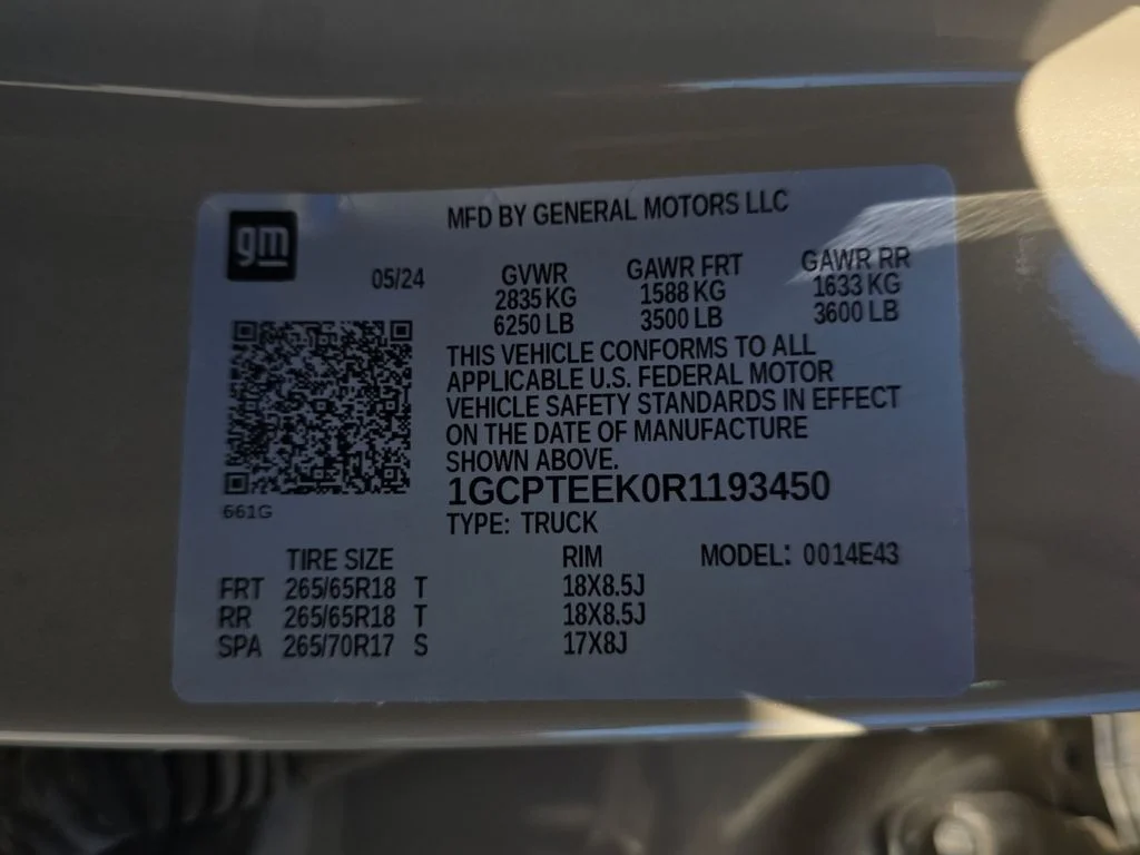 Used 2024 Beige Chevrolet Trail Boss image 20