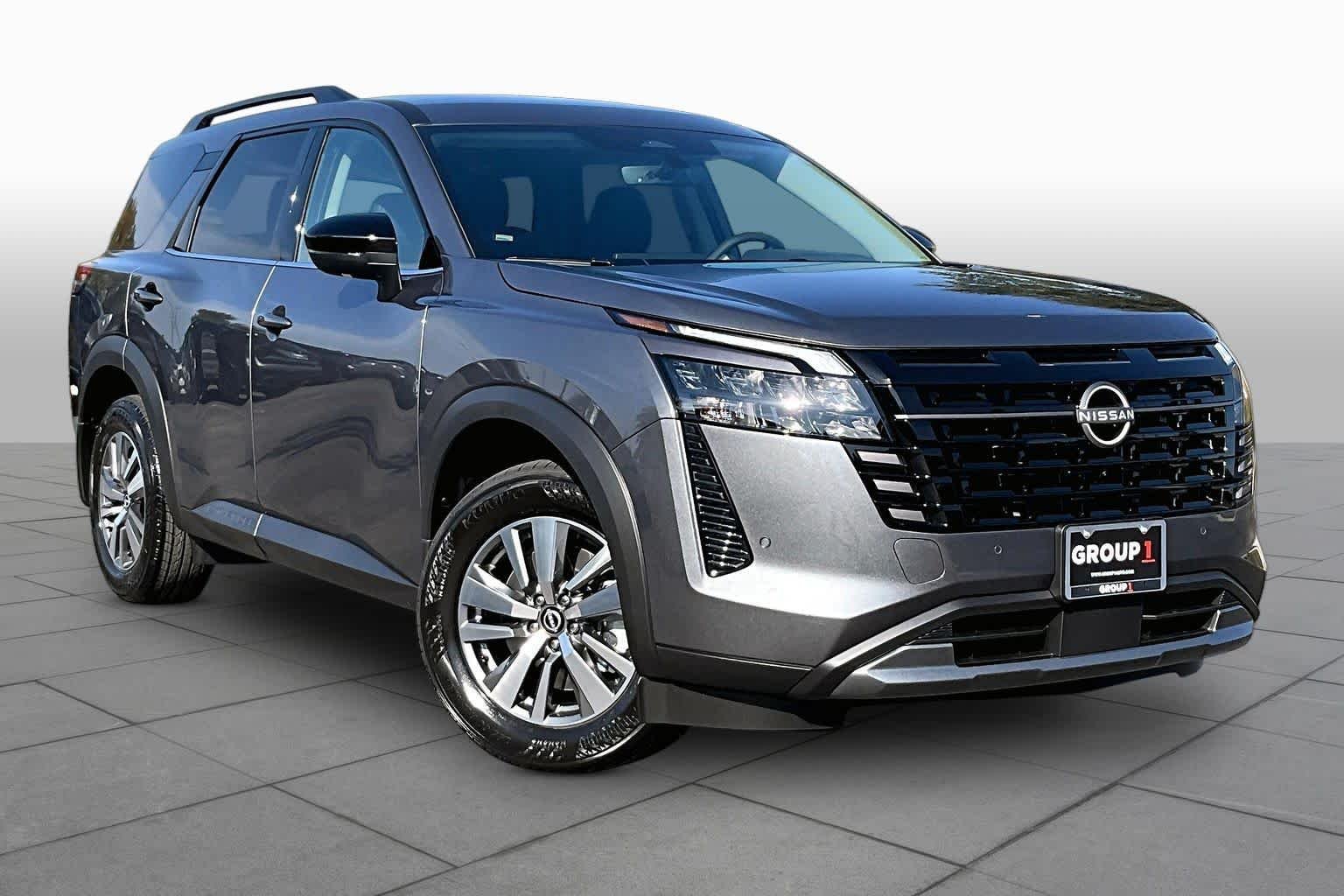New 2026 Gun Metallic Nissan SL image 2